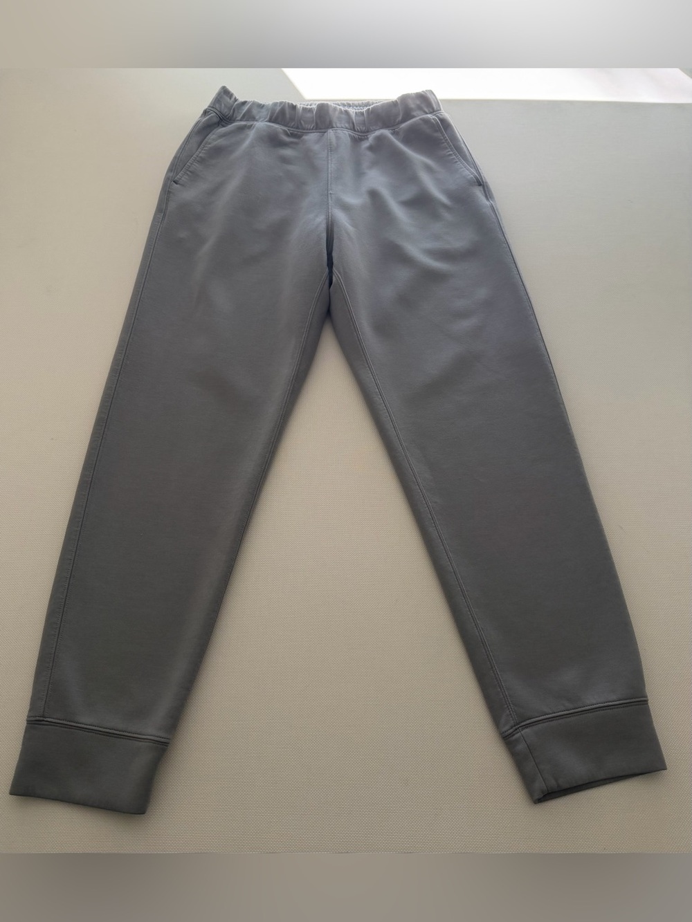 Uniqlo Men's Gray Jogger Sweatpants